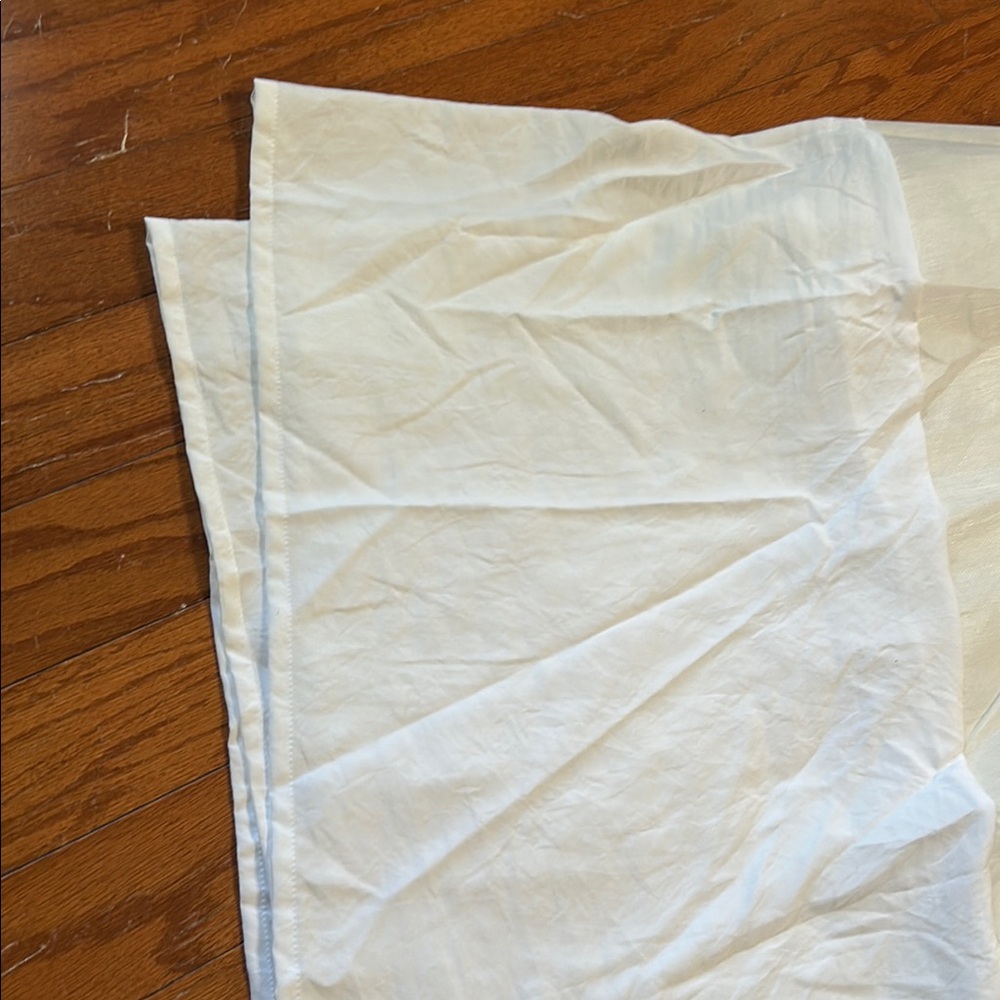 White Bedskirt - Queen - Picture 7 of 8